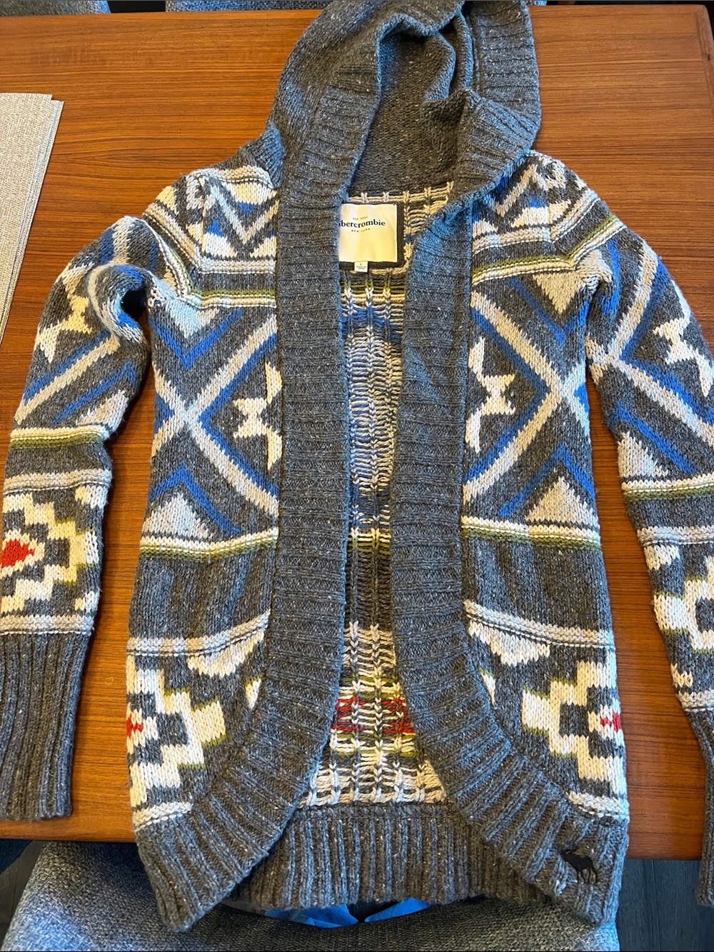 Abercrombie & Fitch Gray Blue Aztec Hooded Cardigan Women’s